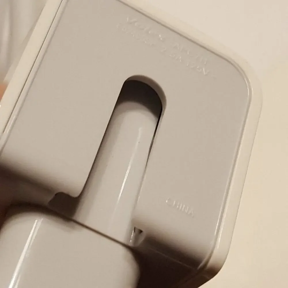 Apple Volex APC7H 2.5A 125V AC Adapter Power Cord MacBook